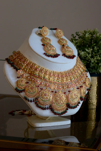 Golden Antique Jewelry Set